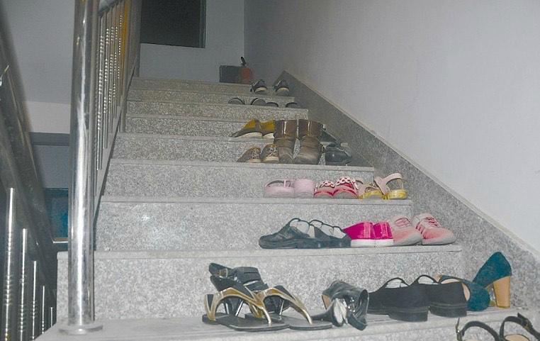 楼道放鞋大家怎么看