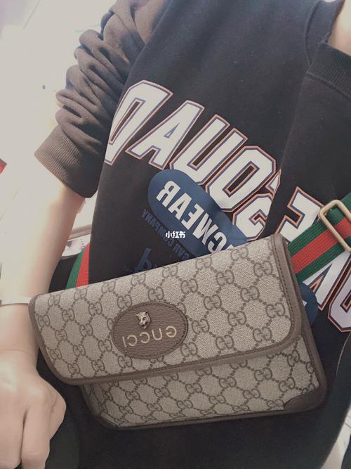 gucci虎头腰包_腰包_虎头_古驰怎么样_肩带_包包_时尚