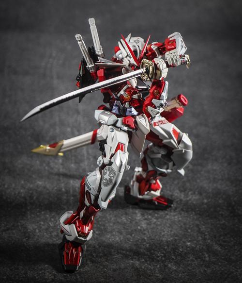 吧友展示:【007的圣诞拍摄】mb红异端