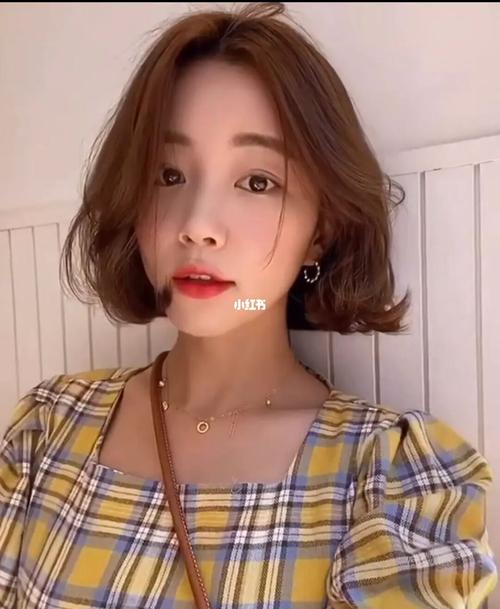 2021韩式短发造型气垫烫_短发_发型_夏天去哪玩_气垫烫_造型烫_穿搭
