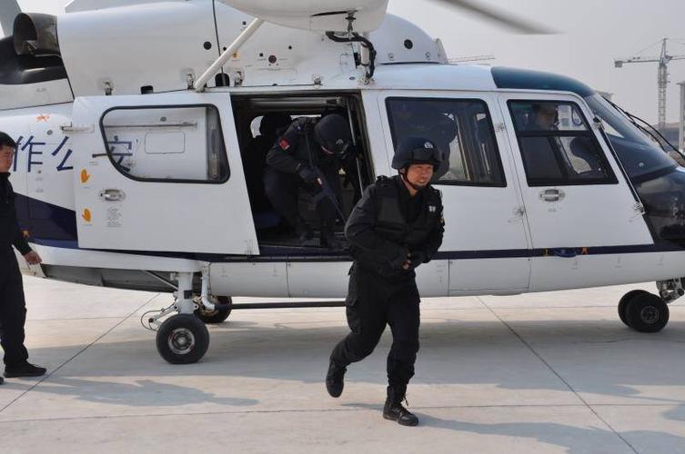 博爱特巡警大队与市局警航支队圆满完成联勤联动快速反应飞行训练