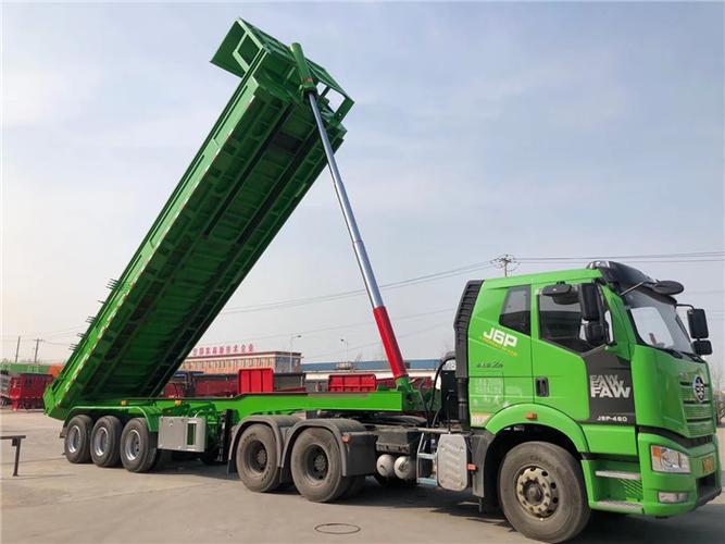 快递运输自卸侧翻半挂车山东鲁兴自卸侧翻半挂车