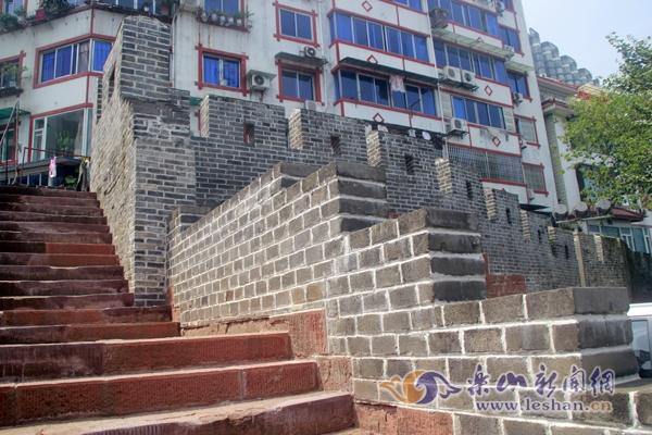 大图幻灯  乐山新闻网讯(记者 徐珍)嘉州古城墙,是乐山历史文化名城的