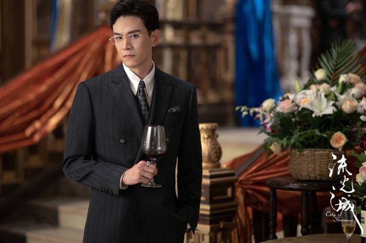 原创流光之城结局伍云驰容芳桦离婚孙姨太让人心疼