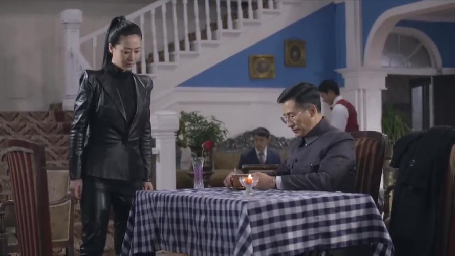 刀光枪影:阿美向区长禀报,区长早知道事情结果,没有责怪阿美