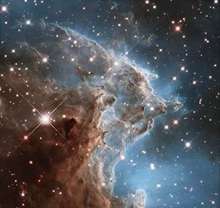 星系:lindsay-shapley ring galaxy   比银河系还大哦!