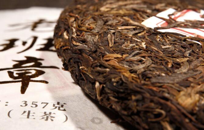 老班章普洱茶饼图片