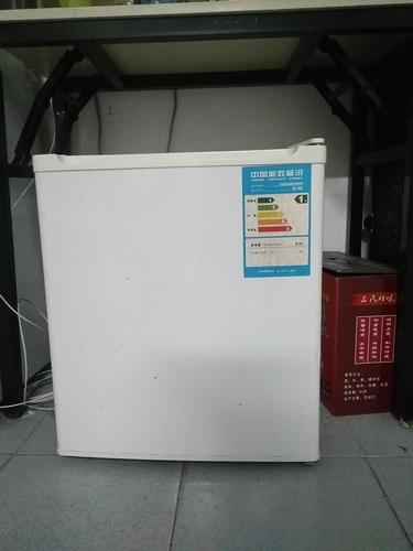 寳【midea/美的单门冷藏小冰箱迷你家用节能静音宿舍办公冰箱bc-45m】
