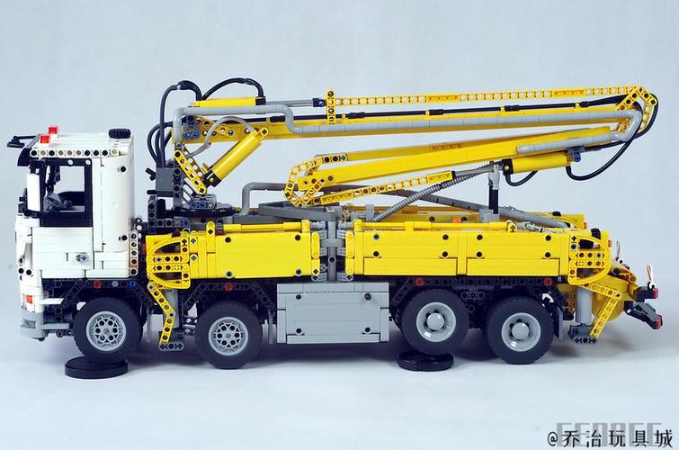 兼容乐高积木玩具moc29716混凝土泵车工程车电动遥控卡车建构