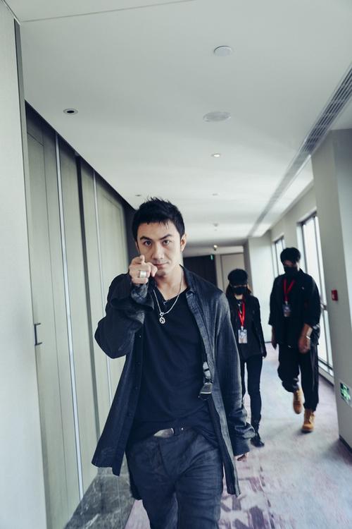 肖顺尧这x张力真是绝了鸡笼又关不住我了