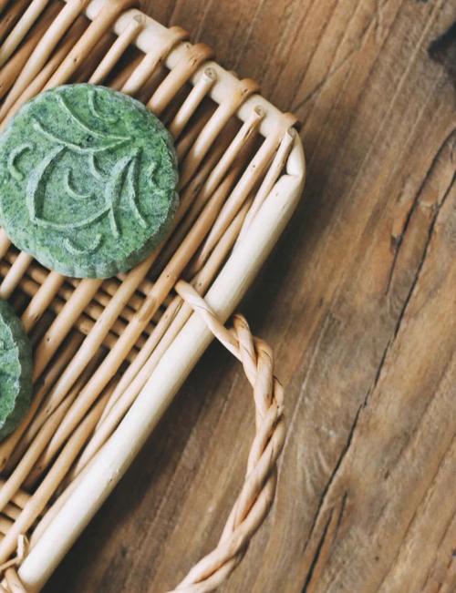 清明节食俗–荠菜植物肉清明饼