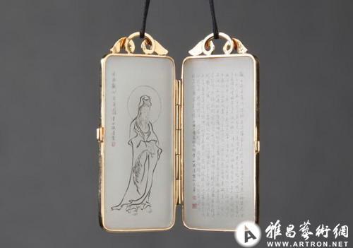 常世琪大师微雕作品"玉雕&middot;18k包金浅刻观音心经书"