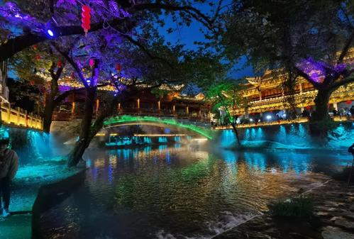 平阳青街打造夜间网红打卡点