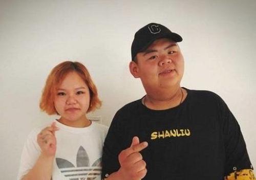 "中国第一胖"王浩楠,体重最高668斤,却为爱狂减400斤