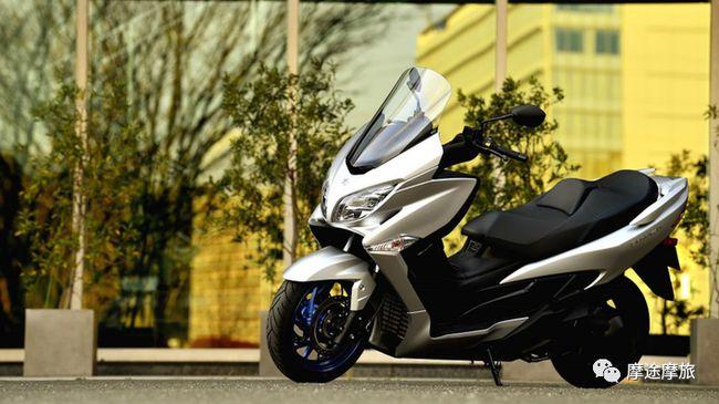 运动休旅踏板车,2021铃木汉堡人400改款细节!