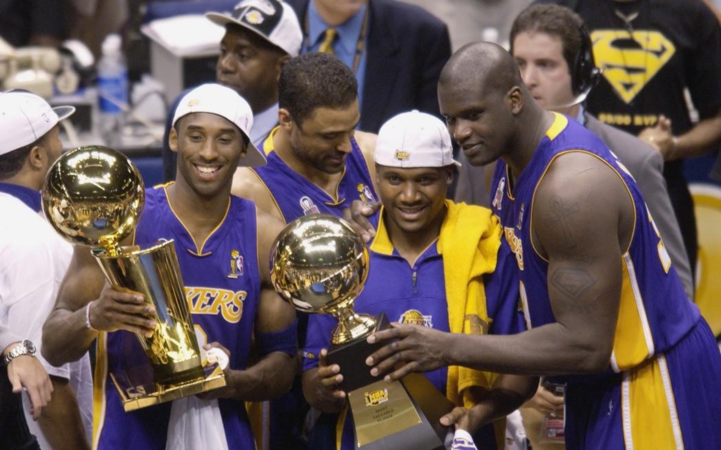 回忆科比5夺总冠军的画面,从ok组合到独挑大梁,看完都