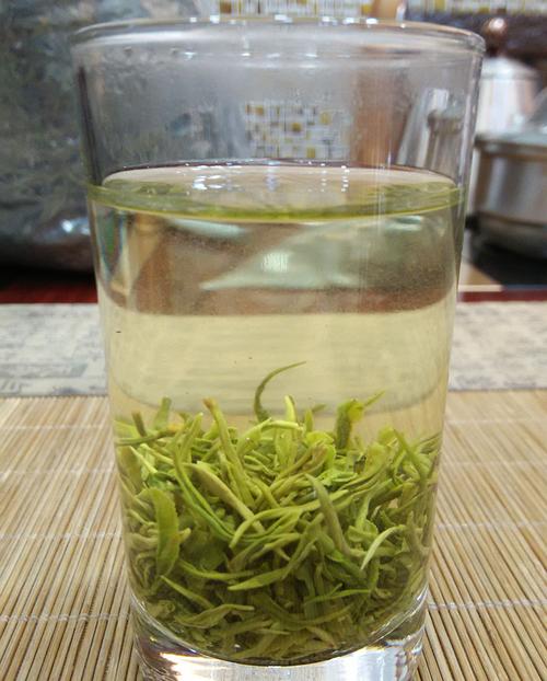 紫阳毛尖翠峰2017新茶明前绿茶富硒陕青陕西茶叶陕南茶半斤装包邮