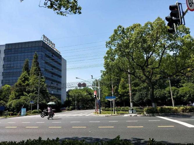 凯龙商务中心22元双面采光落地窗随时看房