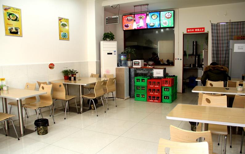 店内环境舒适,服务热情,饭菜可口,欢迎各位新老顾客前来品尝.