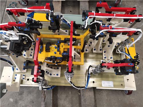 文登焊接工装平台采购,汽车暖风机分总成焊接夹具