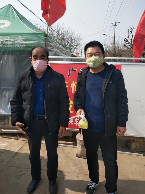 为贫困户韩石头买药送药