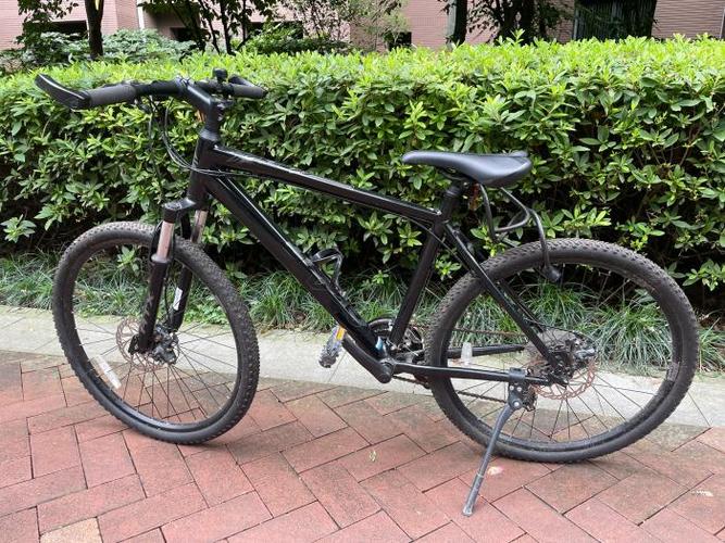 出捷安特自行车