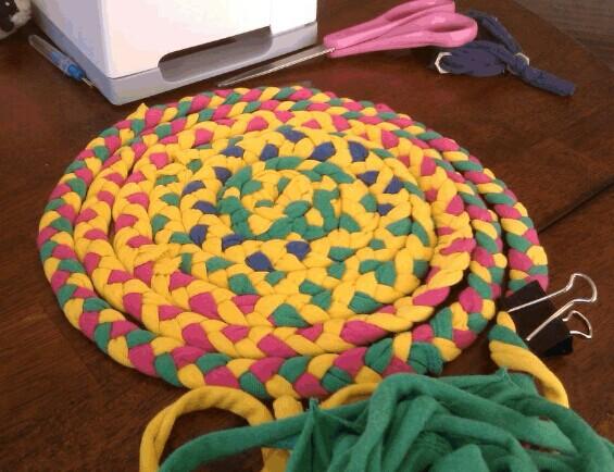 旧衣服坐垫的制作图解