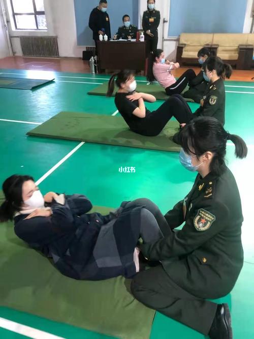 女兵入伍前的体能测试现场_女兵_生活记录_日常片段