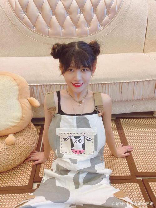 98年歌手赖美云俏皮,可爱,甜美写真生活照合集