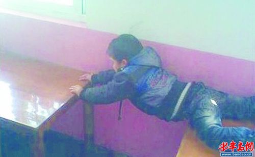 10月28日 ,涉案女教师颜艳红已被报请批准逮捕.(视频截图) 东方ic供图