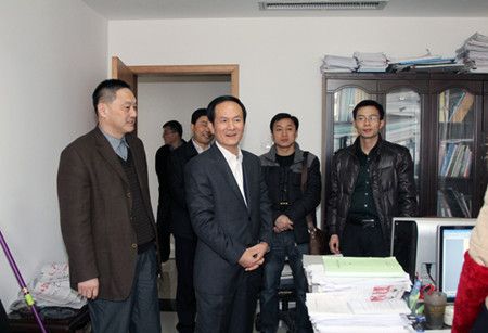 市委书记陈强赴市直部门走访调研