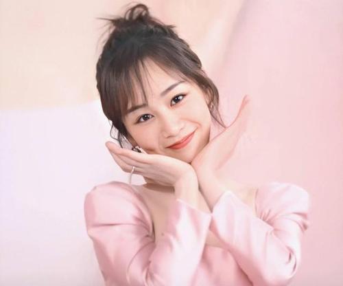 杨紫录制新综艺,一个举动曝光嘉宾阵容,看到人选追定了