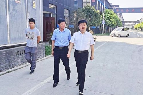 虞城县县长白超调研"一联三帮"保企稳业工作