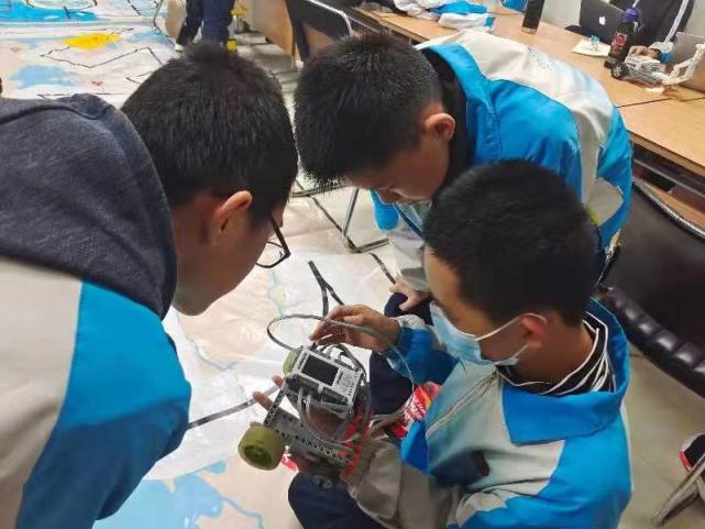 聊城4名初中生荣获全省青少年创客大赛一等奖