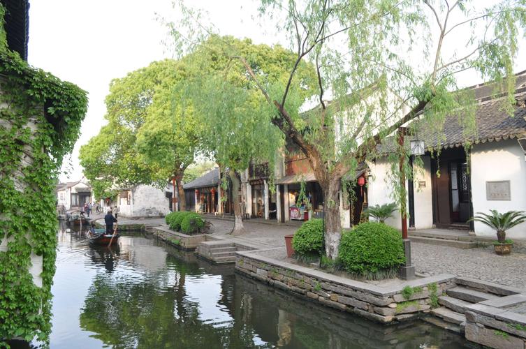 苏州昆山花桥镇w型《金字塔》建筑创意设计,已焕然一新,真是刮目相看