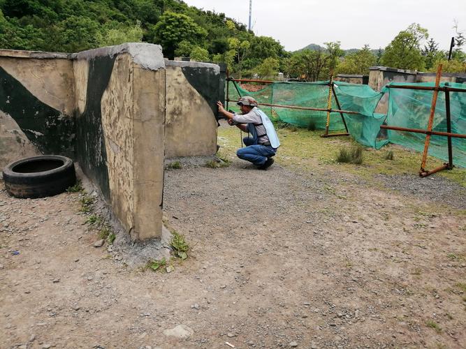 睿行户外团建拓展真人cs烧烤基地