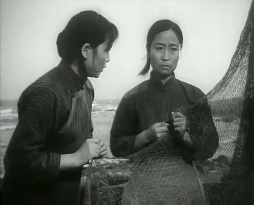电影《渔岛怒潮》剧照欣赏.西安电影制片厂1977年11月摄制