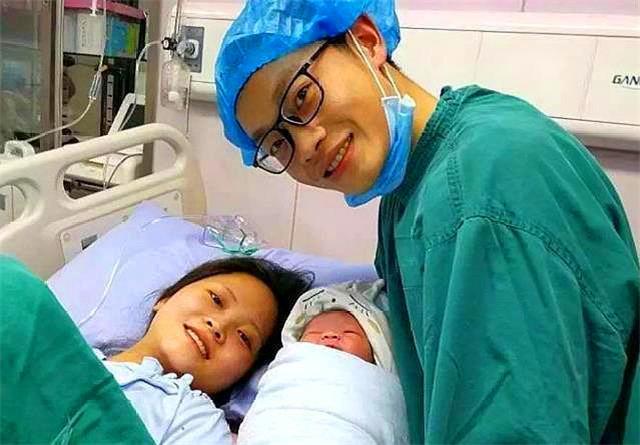 生完小孩后,医生如果再次把手伸进产道,可能是在救产妇