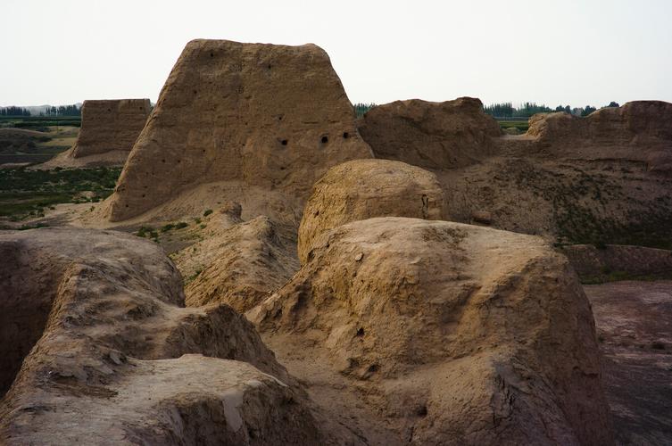 北凉故都骆驼城位于甘肃省张掖市高台县.始建于东晋陲