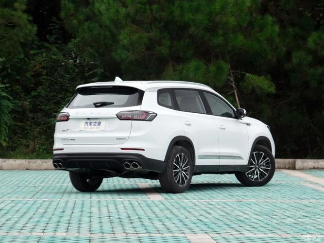 奇瑞汽车 瑞虎8 plus 2022款 鲲鹏版 390tgdi dct豪情版