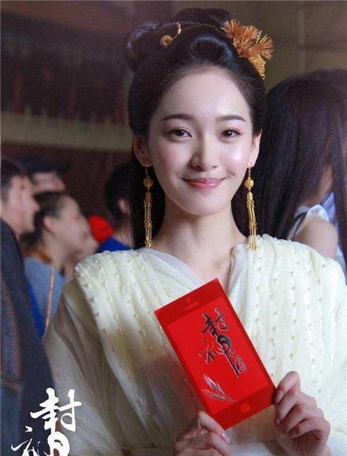 她曾完美还原《青云志》中的周小环,现在是史上最温柔妲己