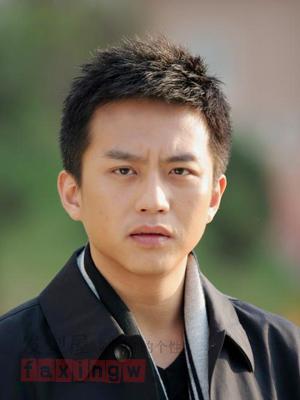 这个是属于什么发型?毛寸和毛碎有什么区别? 板寸又是