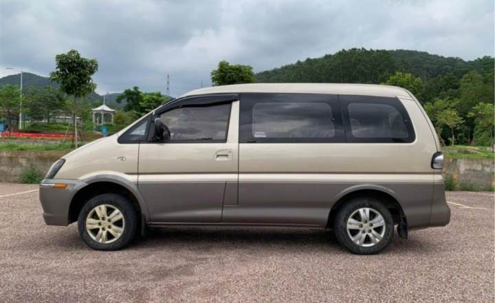 武汉二手菱智 2013 款 v3 1.5l 7座标准型ii 香槟色 - 小猪二手车