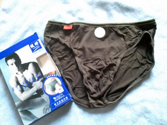 > 清货 影星""甄子丹"代言"健将"品牌的男士内裤及袜子