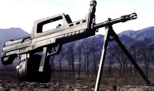 世界名枪:位列世界十大机枪排行榜的国产95式班用机枪