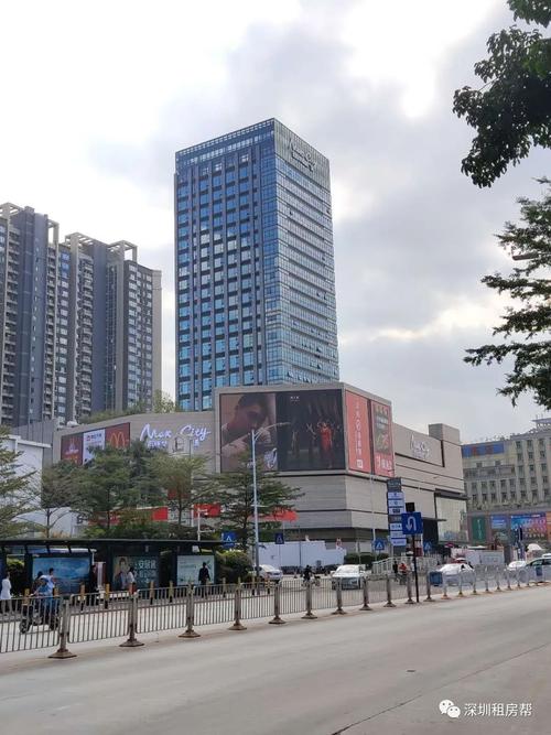 佳华领域广场公寓位置好不好?