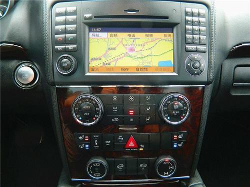 【大连】2011年8月 奔驰 gl级 gl550 5.5 四驱版 黑色 自动档