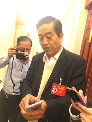 全国政协常委,中国书协主席苏士澍 记者 罗望舒