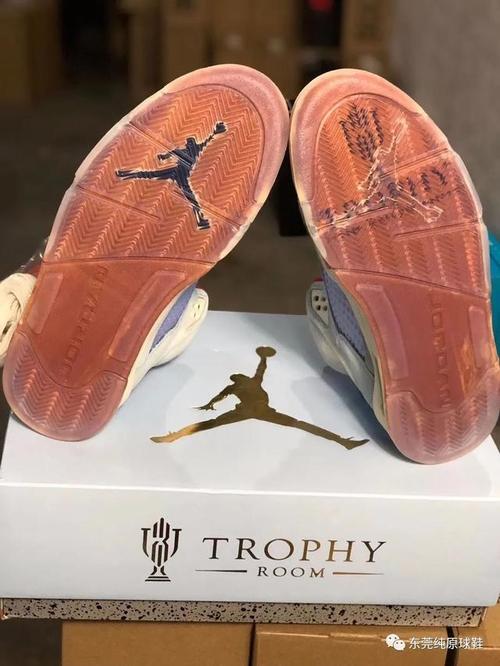天价的联名trophy room x aj5冰蓝 莆田老王实拍评测