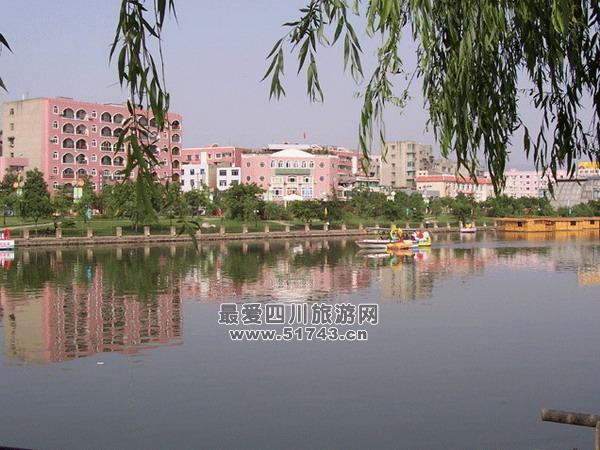 又新镇位于金堂县城东南部,距县城58公里.